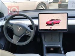 تسلا موديل 3